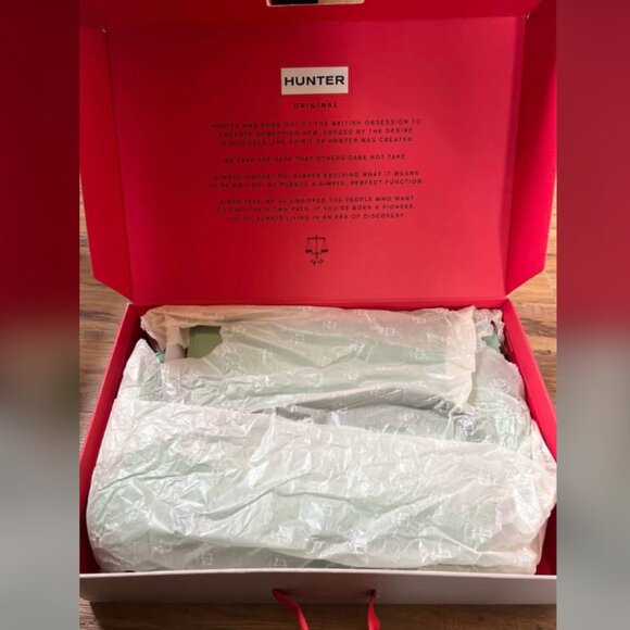 Hunter Original Tour Tall Rainboots *Brand New, Never Worn* - Picture 3 of 7